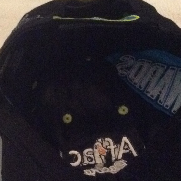 Hat - Picture 2 of 5